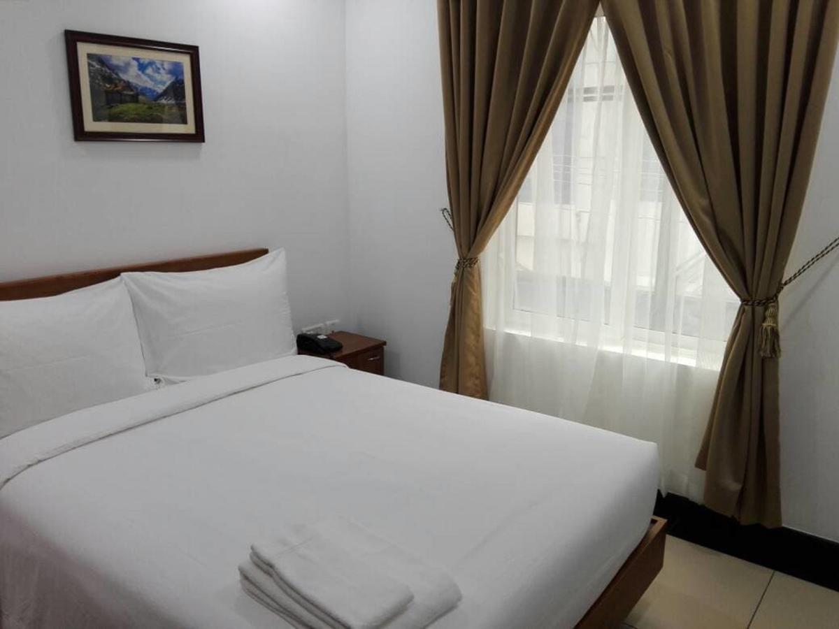 Pgs Inn Kochi Ngoại thất bức ảnh